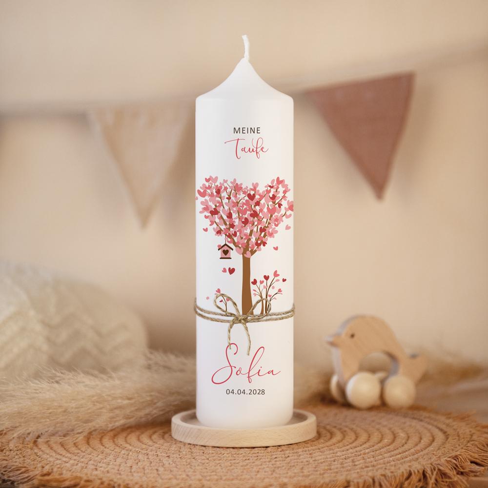 Taufkerze Baum Herzen mit Juteband rosa von Liluna Taufkerze Baum Herzen mit Juteband rosa von Liluna