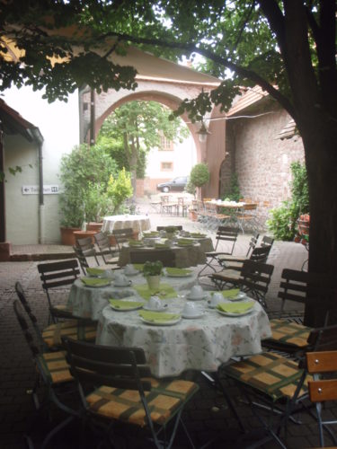 Hochzeit im romantischen Burgstadl