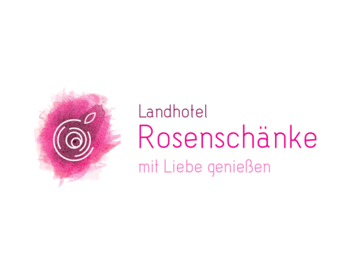 Landhochzeit // Vintage // Trauung im Freien // Rosengarten